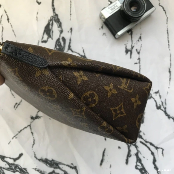 Cheap Louis PALLAS BEAUTY CASE Vuitton 0821